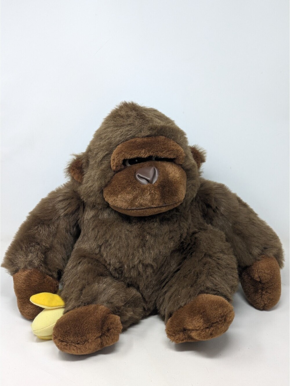 Cuddle Wit Creation Brown Side Eye Plush Gorilla Stuffed Toy W/Banana 12”